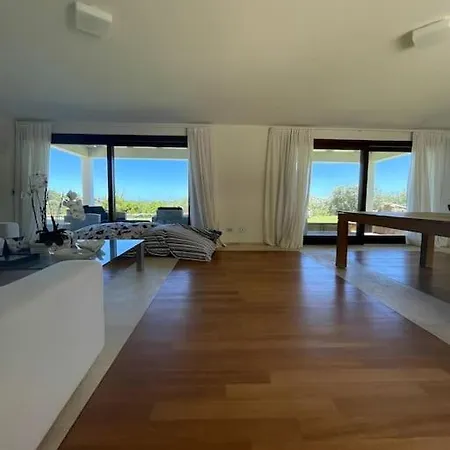 Dependance Immersa Nel Con Piscina Casa vacanze San Teodoro (Sardinia)