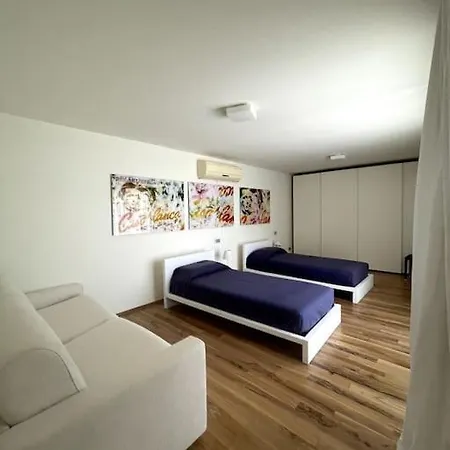 Dependance Immersa Nel Con Piscina Casa vacanze *