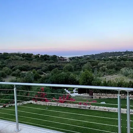 Dependance Immersa Nel Con Piscina